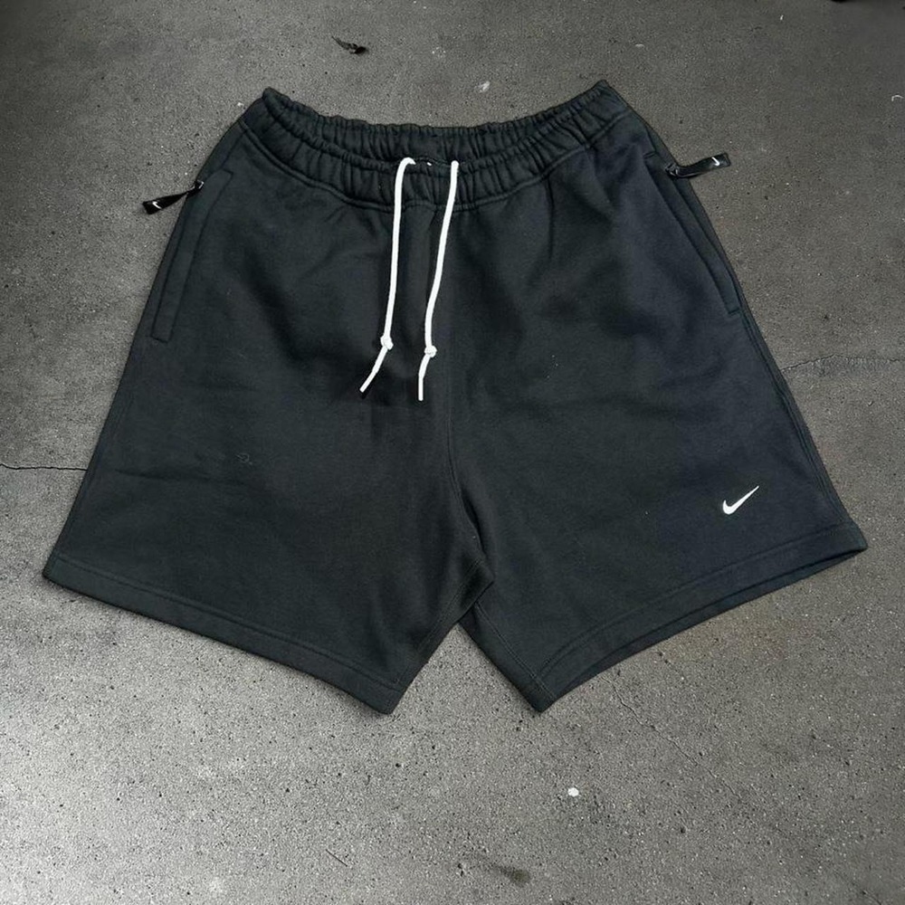 Men's Nike tech black thick sportswear sweat shorts Size S